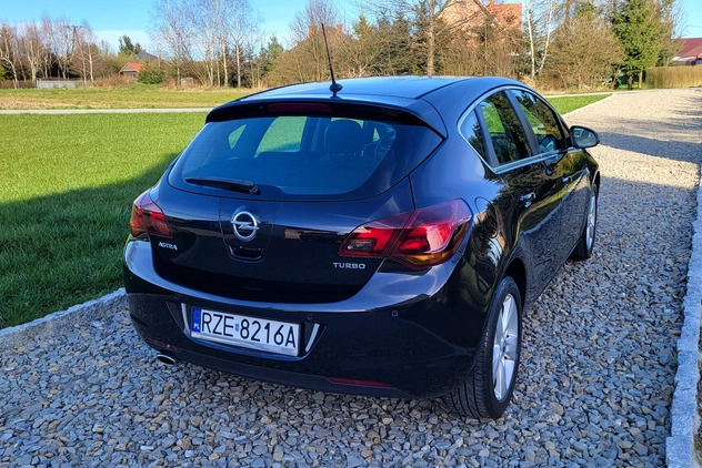 Opel Astra cena 27900 przebieg: 158500, rok produkcji 2010 z Kowalewo Pomorskie małe 106